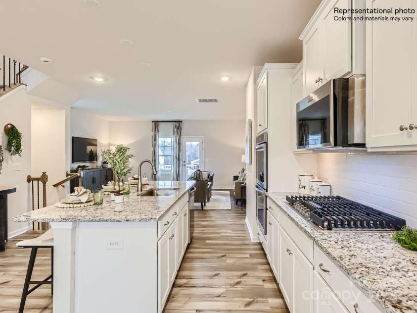 4140 Skyboat Circle, Fort Mill, SC 29715.  MLS# CAR4245434, YatesRealty ID 12002. Kitchen