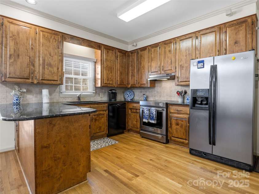 1981 Hamptonwood Road, Rock Hill, SC 29732.  MLS# CAR4304390, YatesRealty ID 12004. 