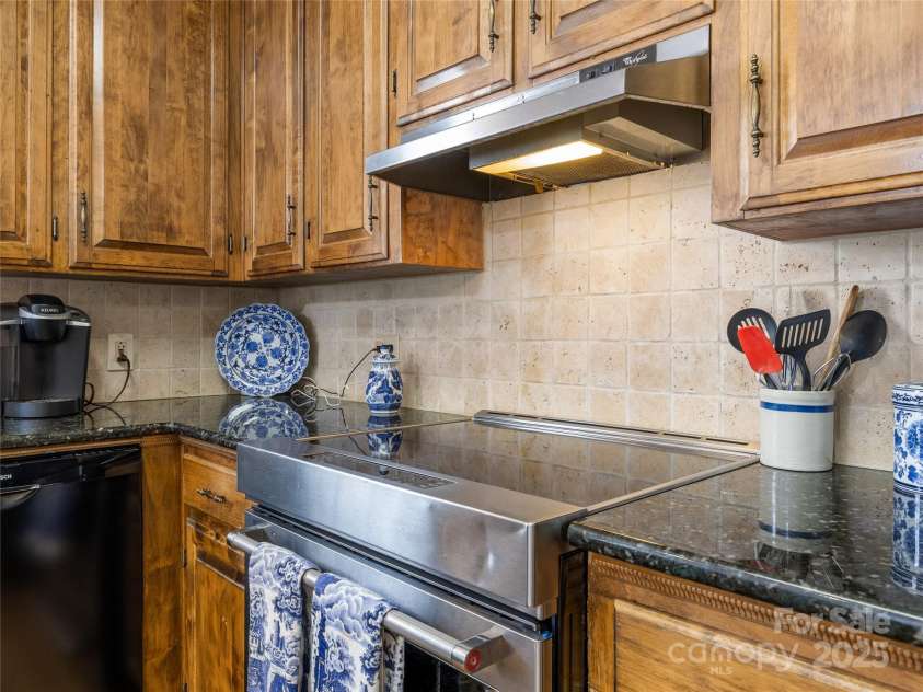 1981 Hamptonwood Road, Rock Hill, SC 29732.  MLS# CAR4304390, YatesRealty ID 12004. 