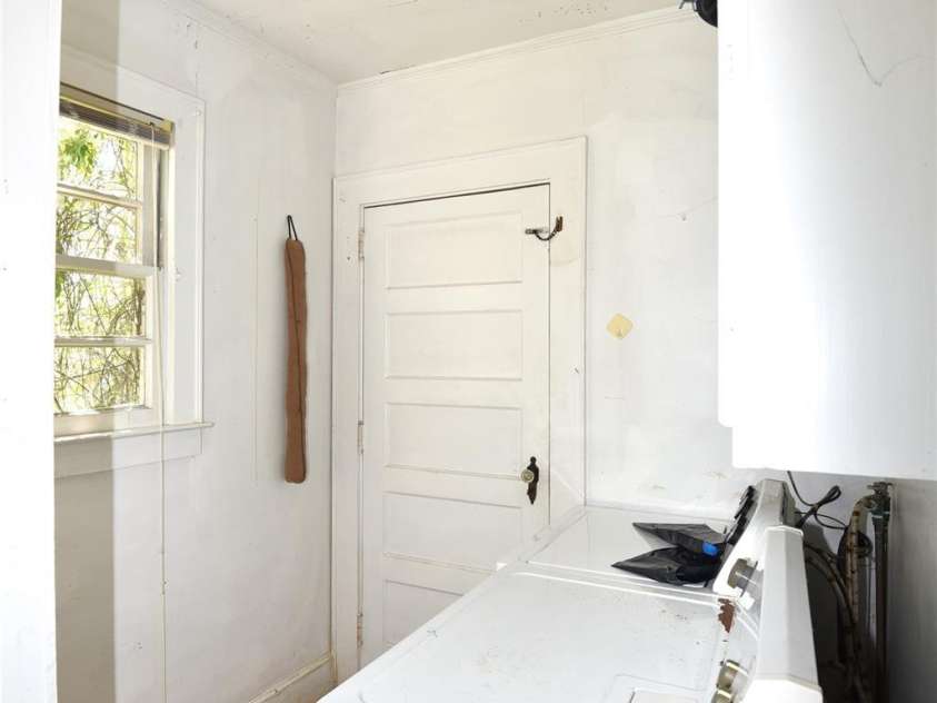 17389 Mooresville Road, Mooresville, NC 28115.  MLS# CAR4248310, YatesRealty ID 12005. 