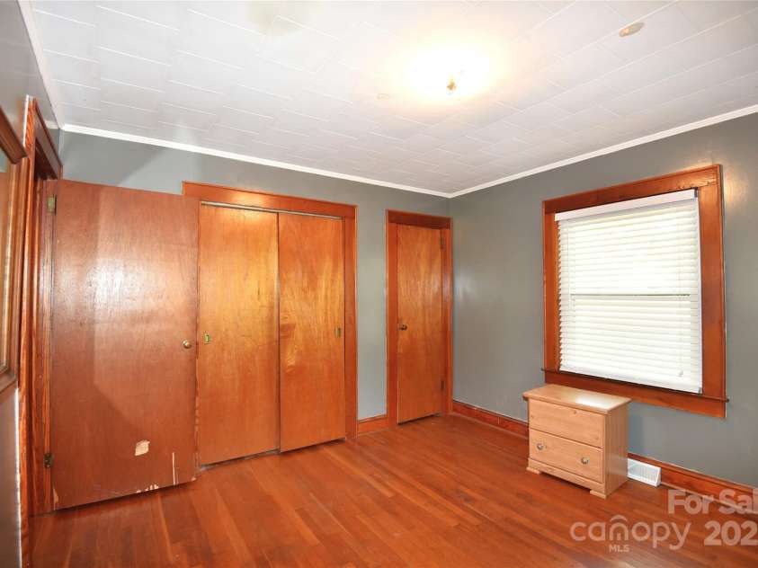 17389 Mooresville Road, Mooresville, NC 28115.  MLS# CAR4248310, YatesRealty ID 12005. 