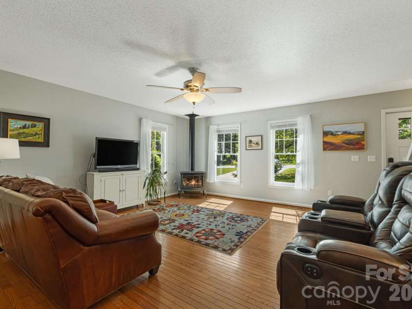 40 Harold Sluder Road, Alexander, NC 28701.  MLS# CAR4355783, YatesRealty ID 12006. 