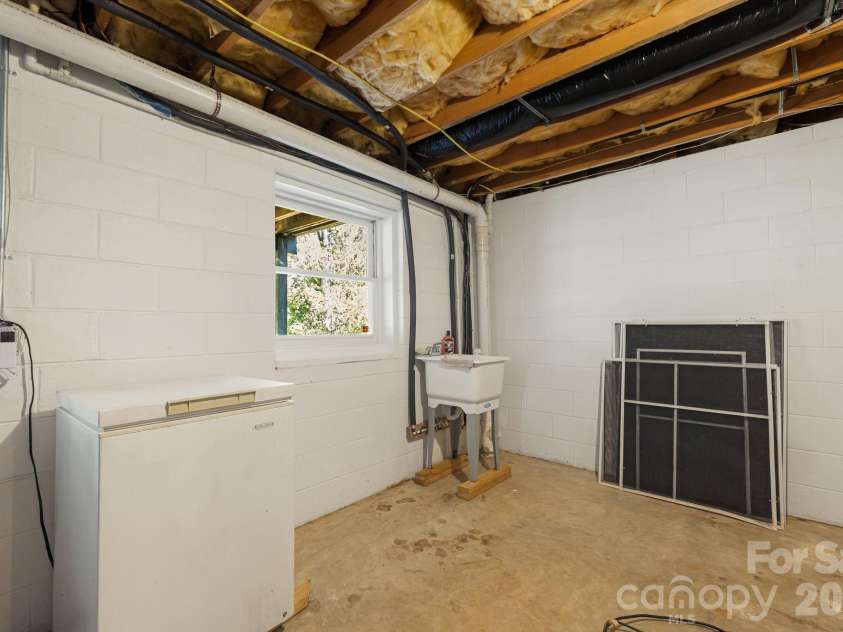 40 Harold Sluder Road, Alexander, NC 28701.  MLS# CAR4355783, YatesRealty ID 12006. 