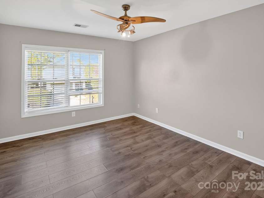 105 Whitton Court, Lexington, SC 29073.  MLS# CAR4322061, YatesRealty ID 12007. 