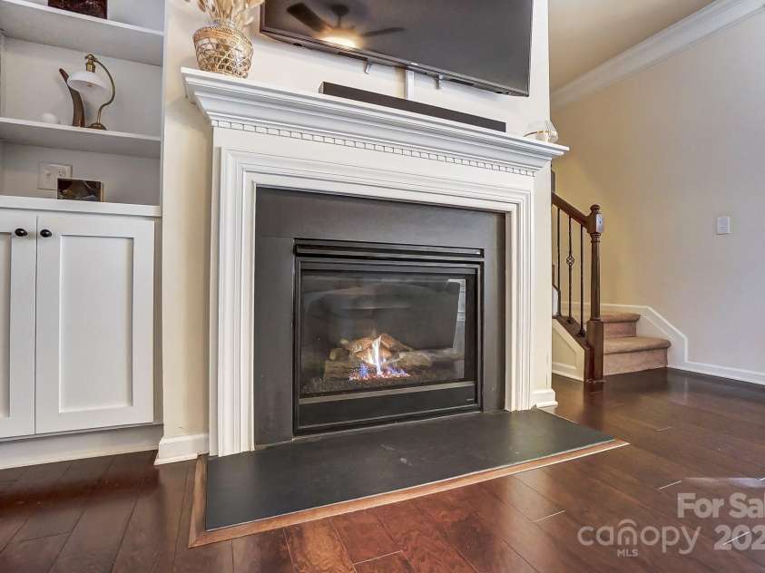 4224 Park South Station Boulevard, Charlotte, NC 28210.  MLS# CAR4227871, YatesRealty ID 12007. 