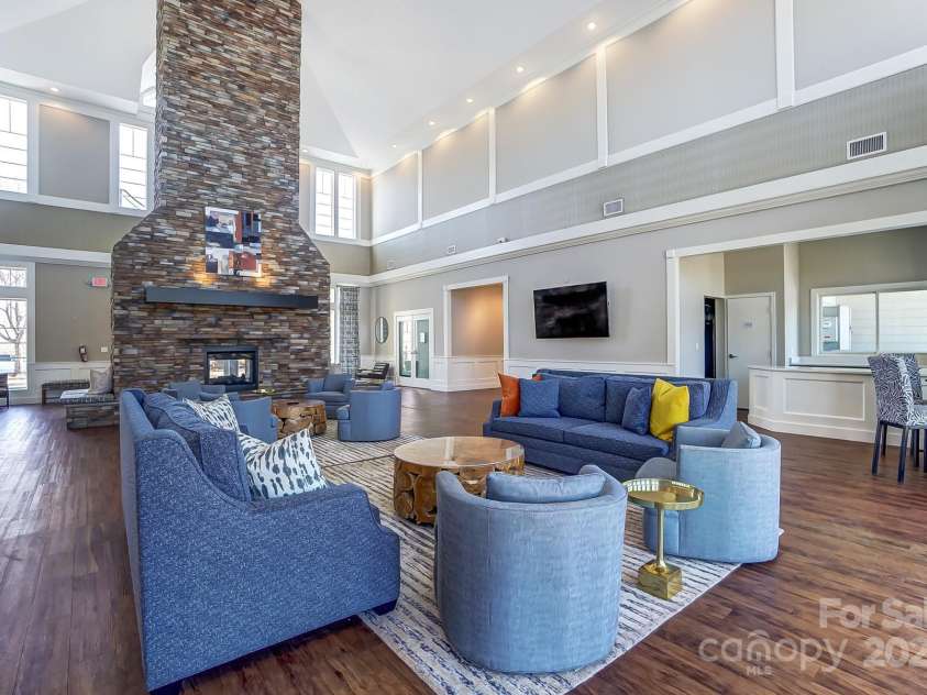 4224 Park South Station Boulevard, Charlotte, NC 28210.  MLS# CAR4227871, YatesRealty ID 12007. Clubhouse