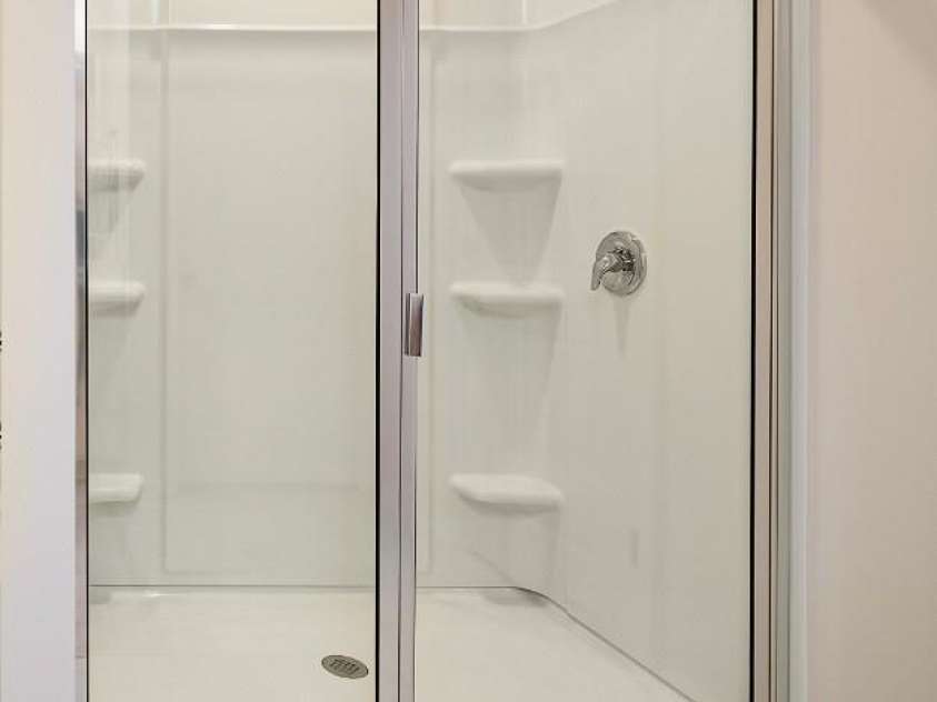 1415 5th Street Drive, Hickory, NC 28601.  MLS# CAR4257417, YatesRealty ID 12008. 