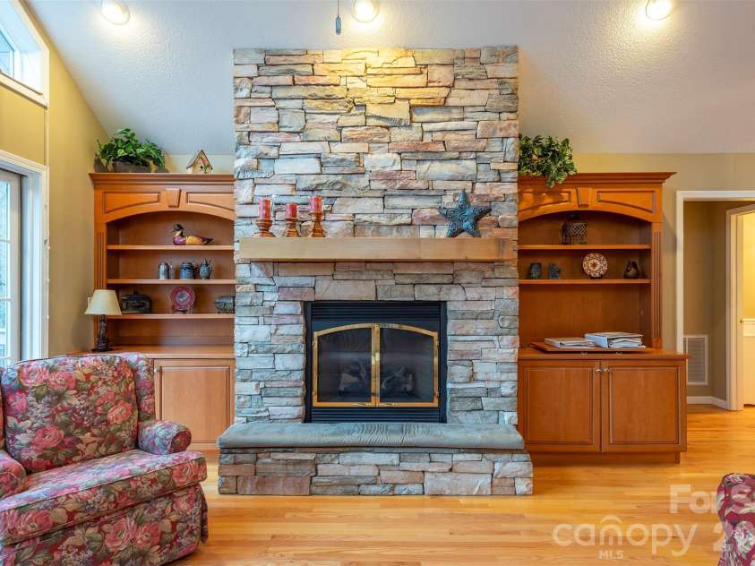 128 Sullivan Lane, Lake Lure, NC 28746.  MLS# CAR4327732, YatesRealty ID 1201. 
