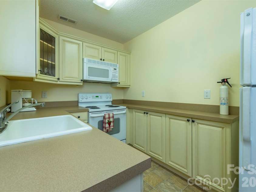 128 Sullivan Lane, Lake Lure, NC 28746.  MLS# CAR4327732, YatesRealty ID 1201. 