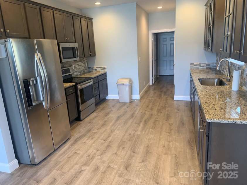 119 Tryon View Drive, Flat Rock, NC 28731.  MLS# CAR4239625, YatesRealty ID 12011. 