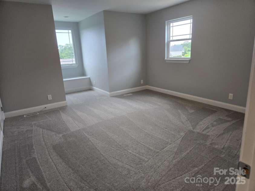 119 Tryon View Drive, Flat Rock, NC 28731.  MLS# CAR4239625, YatesRealty ID 12011. 