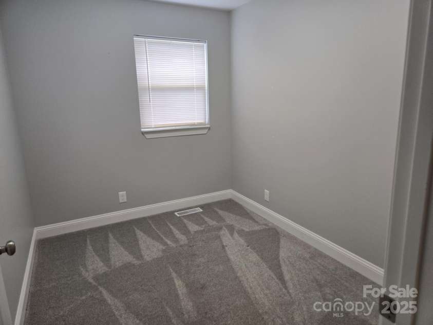 119 Tryon View Drive, Flat Rock, NC 28731.  MLS# CAR4239625, YatesRealty ID 12011. 