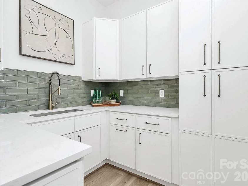 1505 Grace Street, Charlotte, NC 28205.  MLS# CAR4332932, YatesRealty ID 12011. 