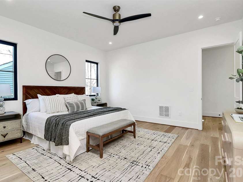 1505 Grace Street, Charlotte, NC 28205.  MLS# CAR4332932, YatesRealty ID 12011. 