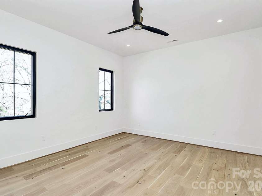 1505 Grace Street, Charlotte, NC 28205.  MLS# CAR4332932, YatesRealty ID 12011. 