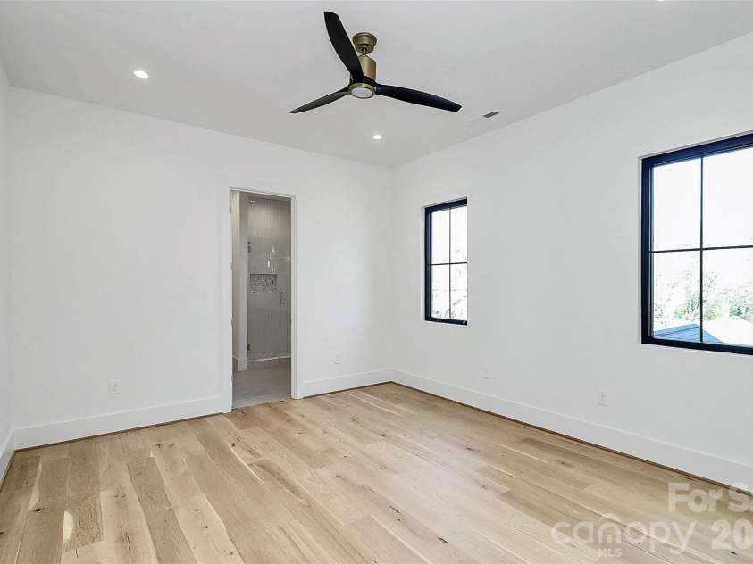 1505 Grace Street, Charlotte, NC 28205.  MLS# CAR4332932, YatesRealty ID 12011. 