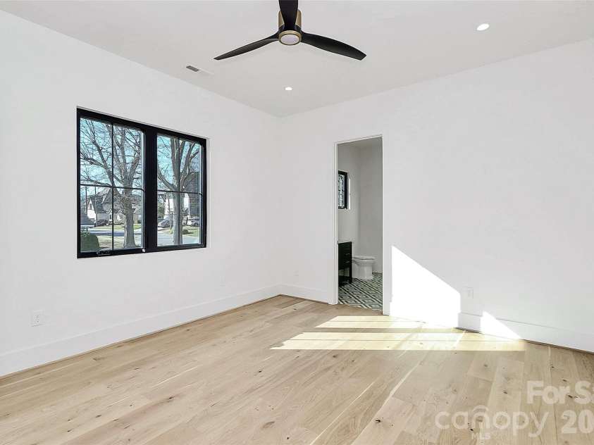 1505 Grace Street, Charlotte, NC 28205.  MLS# CAR4332932, YatesRealty ID 12011. 