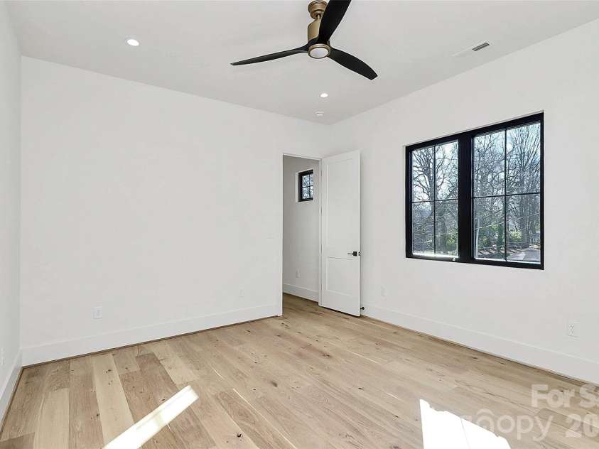 1505 Grace Street, Charlotte, NC 28205.  MLS# CAR4332932, YatesRealty ID 12011. 