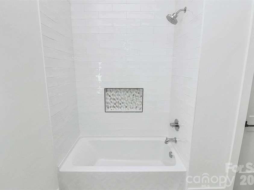 1505 Grace Street, Charlotte, NC 28205.  MLS# CAR4332932, YatesRealty ID 12011. 