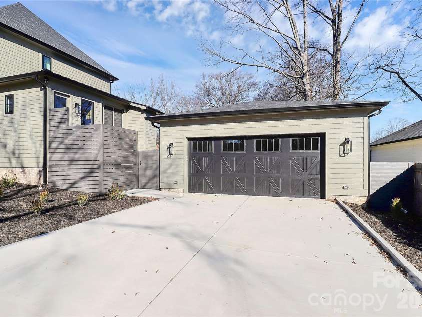1505 Grace Street, Charlotte, NC 28205.  MLS# CAR4332932, YatesRealty ID 12011. 