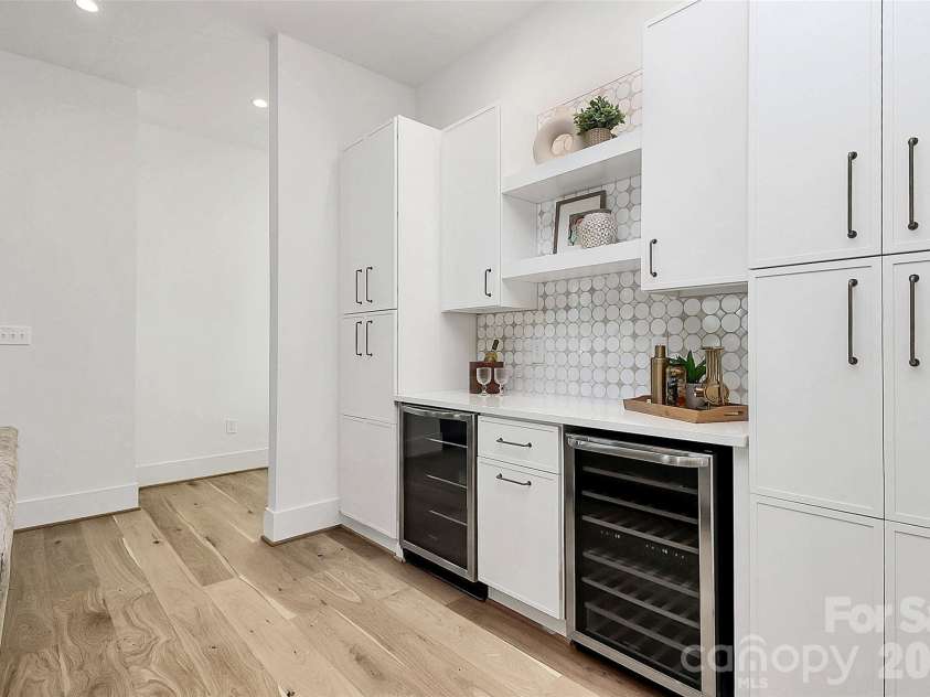1505 Grace Street, Charlotte, NC 28205.  MLS# CAR4332932, YatesRealty ID 12011. 