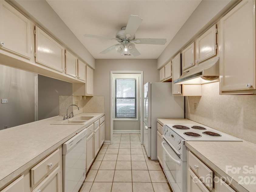 151 Cedar Hollow Street, Fort Mill, SC 29715.  MLS# CAR4190112, YatesRealty ID 12013. 