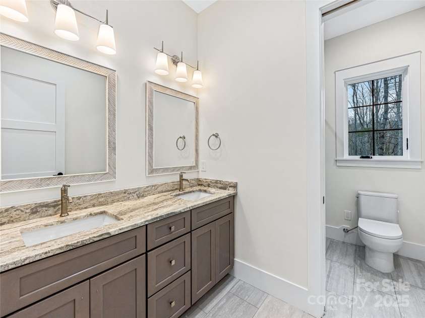 435 Barrington Drive, Asheville, NC 28803.  MLS# CAR4235274, YatesRealty ID 12013. Basement Full Bath #3
