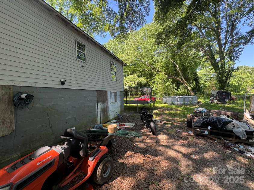 506 Sycamore Avenue, Gastonia, NC 28052.  MLS# CAR4255620, YatesRealty ID 12015. 