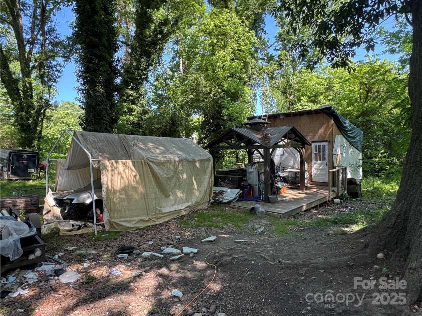 506 Sycamore Avenue, Gastonia, NC 28052.  MLS# CAR4255620, YatesRealty ID 12015. 