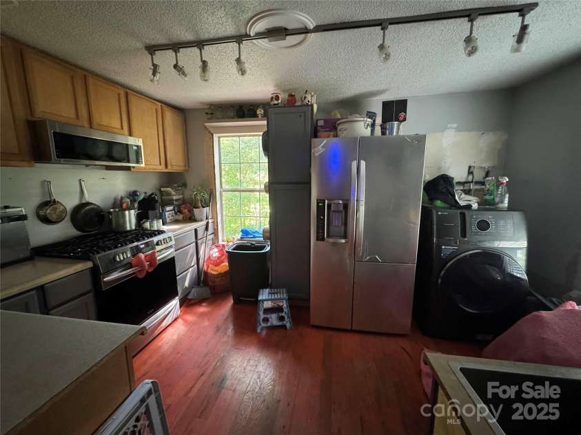 506 Sycamore Avenue, Gastonia, NC 28052.  MLS# CAR4255620, YatesRealty ID 12015. 