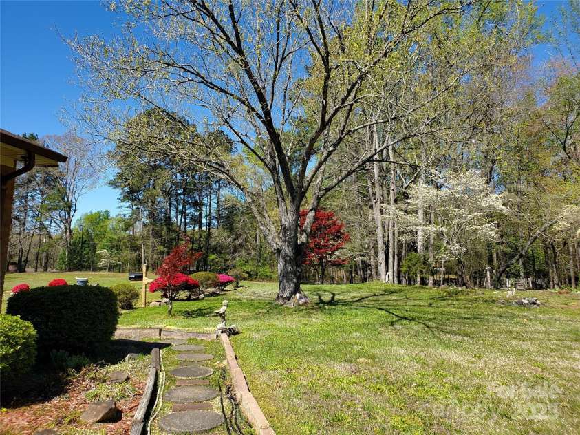 16480 Indian Mound Road, Norwood, NC 28128.  MLS# CAR4208189, YatesRealty ID 12016. 