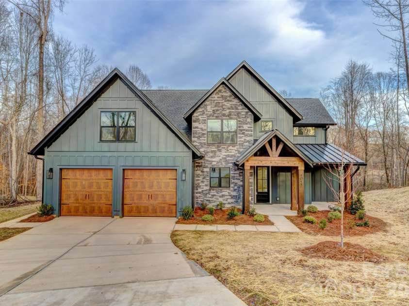 1041 Harrogate Drive, Bessemer City, NC 28016.  MLS# CAR4336086, YatesRealty ID 12019. 