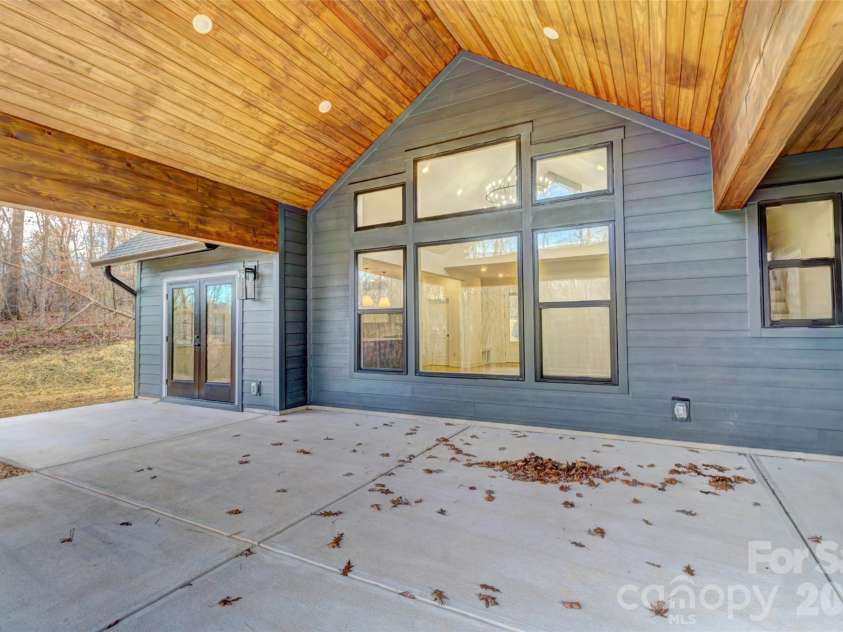 1041 Harrogate Drive, Bessemer City, NC 28016.  MLS# CAR4336086, YatesRealty ID 12019. 