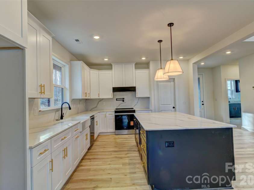 1041 Harrogate Drive, Bessemer City, NC 28016.  MLS# CAR4336086, YatesRealty ID 12019. 