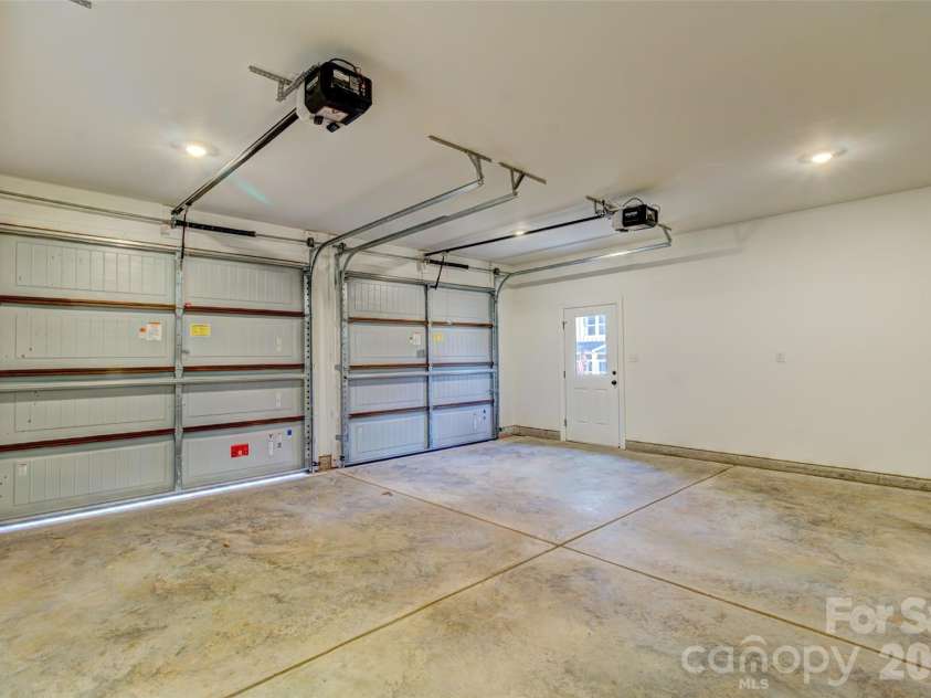 1041 Harrogate Drive, Bessemer City, NC 28016.  MLS# CAR4336086, YatesRealty ID 12019. 