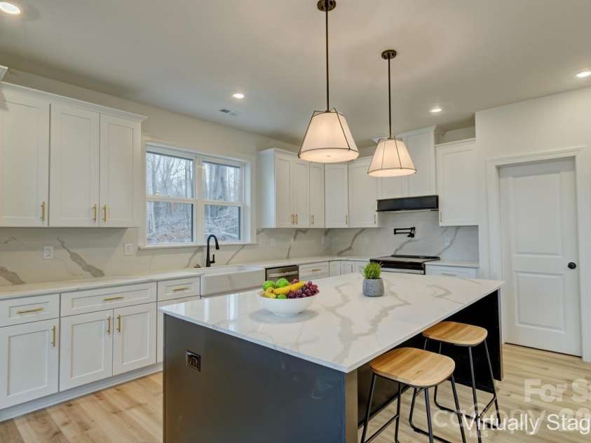 1041 Harrogate Drive, Bessemer City, NC 28016.  MLS# CAR4336086, YatesRealty ID 12019. 