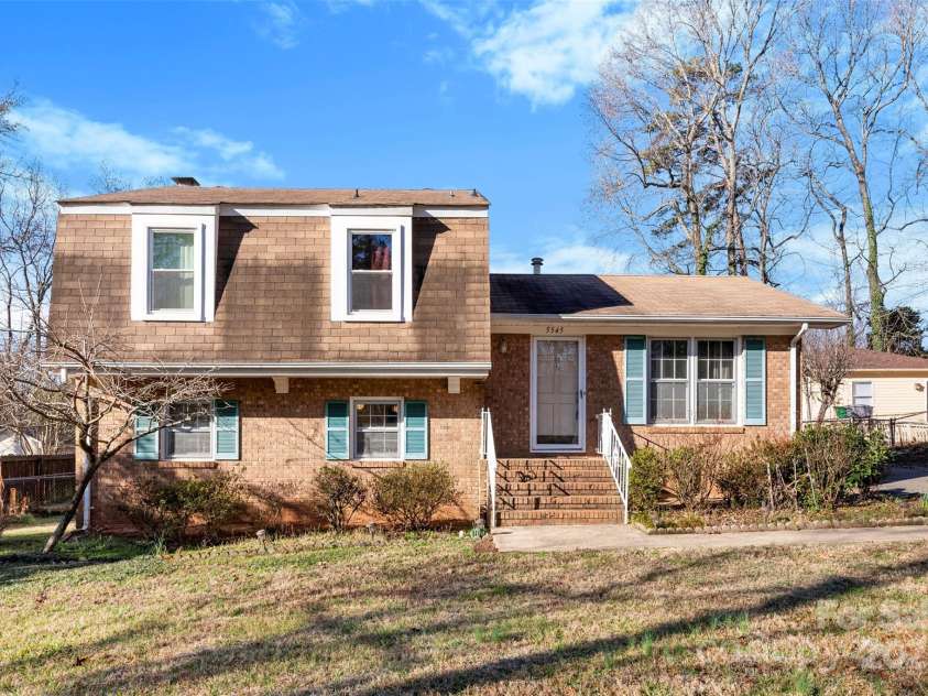 5545 Elsinore Place, Charlotte, NC 28227.  MLS# CAR4222817, YatesRealty ID 1202. 