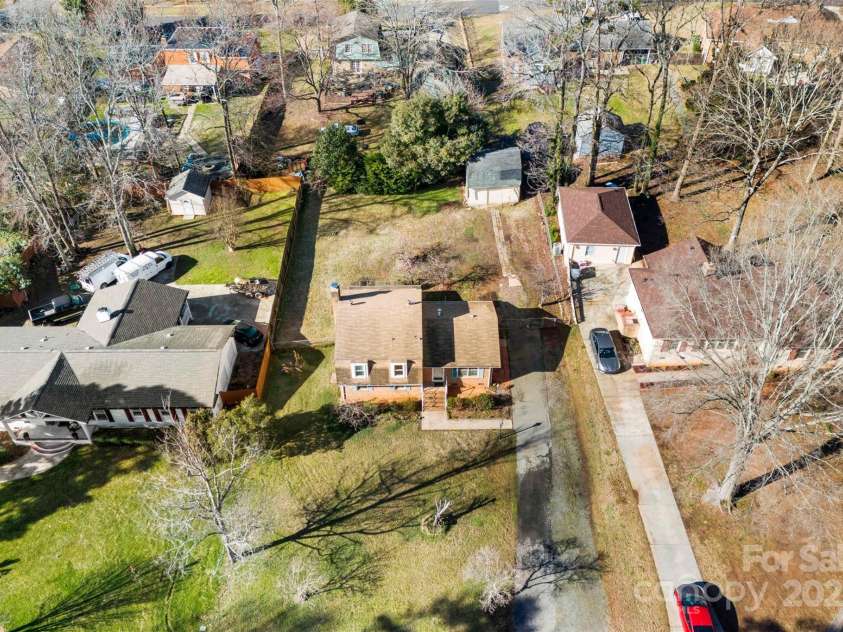 5545 Elsinore Place, Charlotte, NC 28227.  MLS# CAR4222817, YatesRealty ID 1202. 