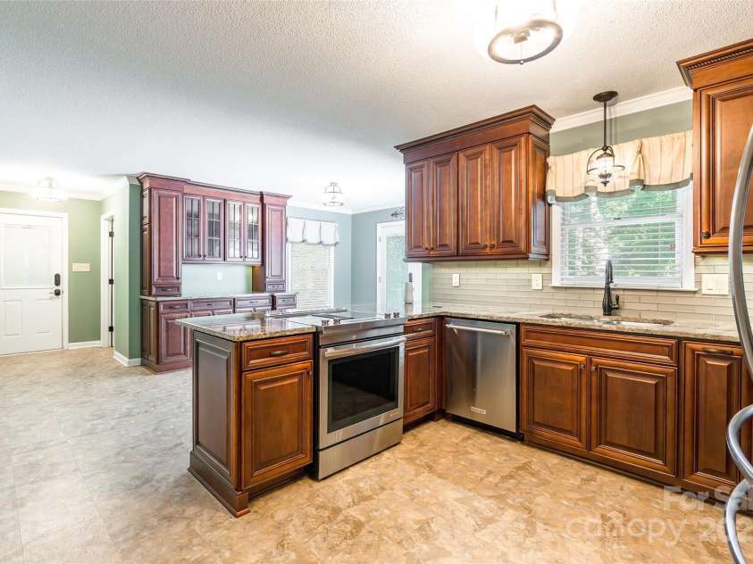 2730 Tiffany Drive, Rock Hill, SC 29732.  MLS# CAR4256260, YatesRealty ID 12020. 