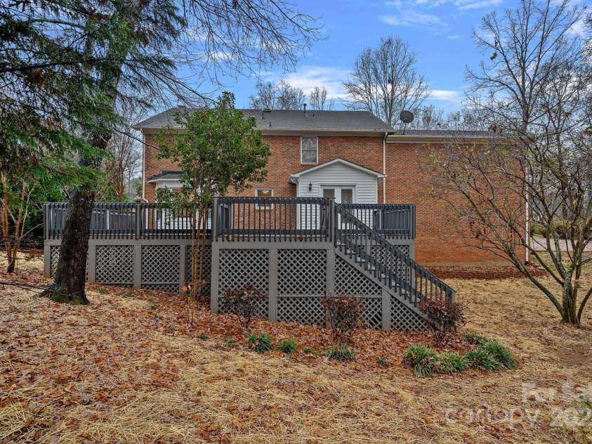 2730 Tiffany Drive, Rock Hill, SC 29732.  MLS# CAR4327115, YatesRealty ID 12020. Laundry room with built in cabinets.