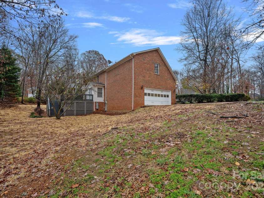 2730 Tiffany Drive, Rock Hill, SC 29732.  MLS# CAR4327115, YatesRealty ID 12020. Perfect for entertaining!