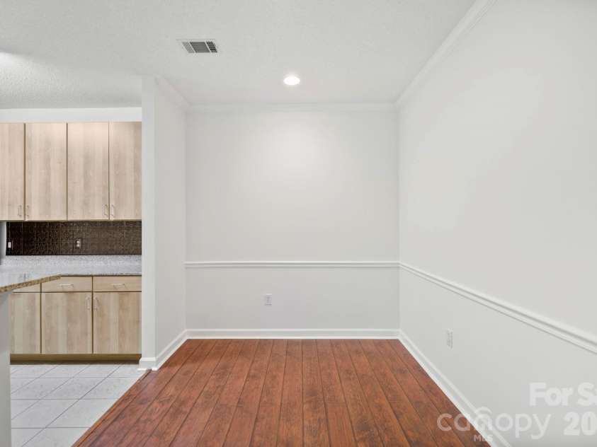 1000 Olde Eastwood Village Boulevard, Asheville, NC 28803.  MLS# CAR4396165, YatesRealty ID 12021. 