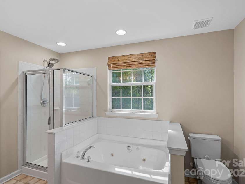 831 Daly Circle, Fort Mill, SC 29715.  MLS# CAR4244327, YatesRealty ID 12021. 