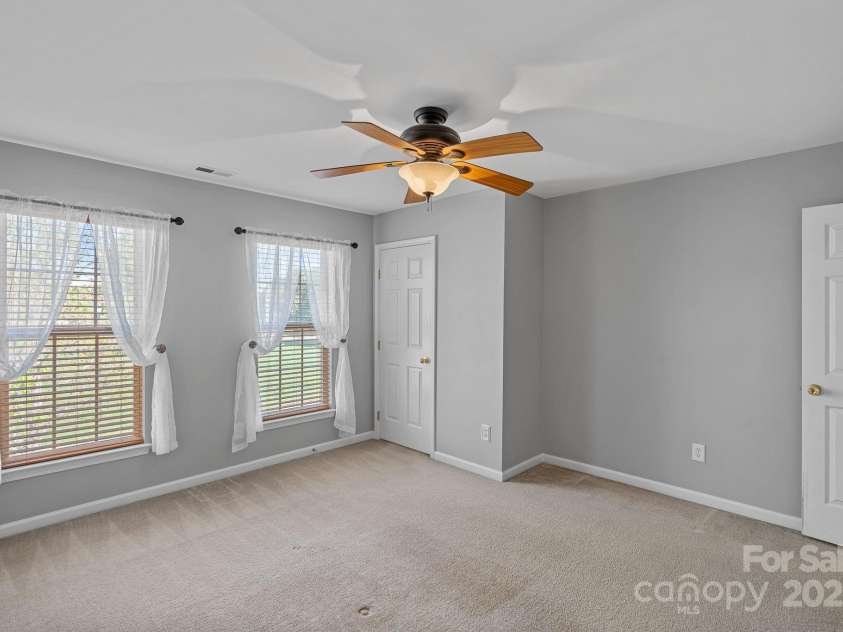 831 Daly Circle, Fort Mill, SC 29715.  MLS# CAR4244327, YatesRealty ID 12021. 