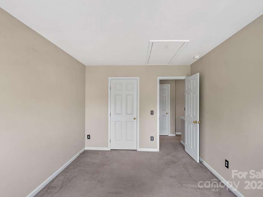 831 Daly Circle, Fort Mill, SC 29715.  MLS# CAR4244327, YatesRealty ID 12021. 