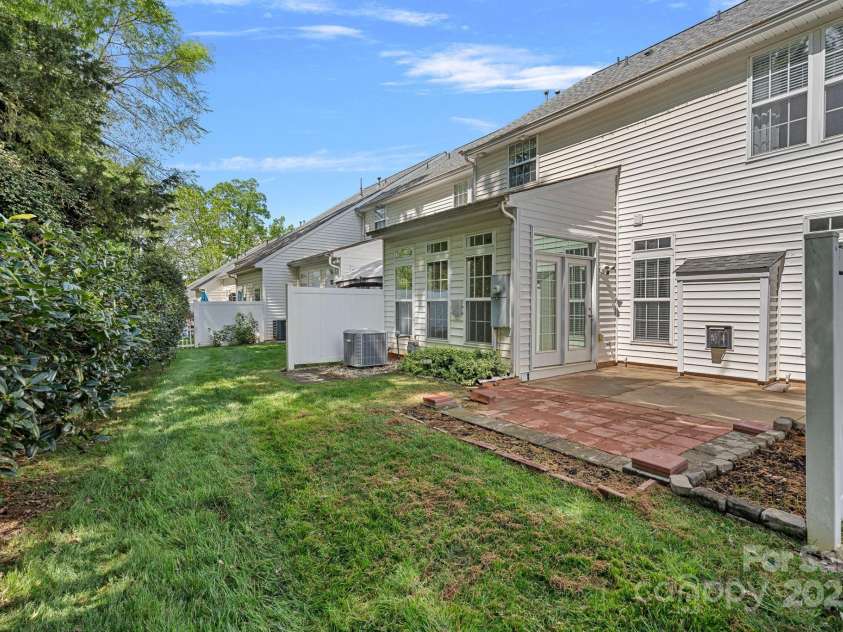 831 Daly Circle, Fort Mill, SC 29715.  MLS# CAR4244327, YatesRealty ID 12021. 