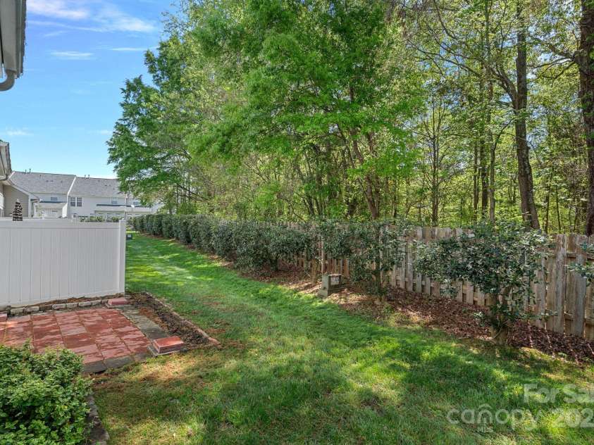 831 Daly Circle, Fort Mill, SC 29715.  MLS# CAR4244327, YatesRealty ID 12021. 