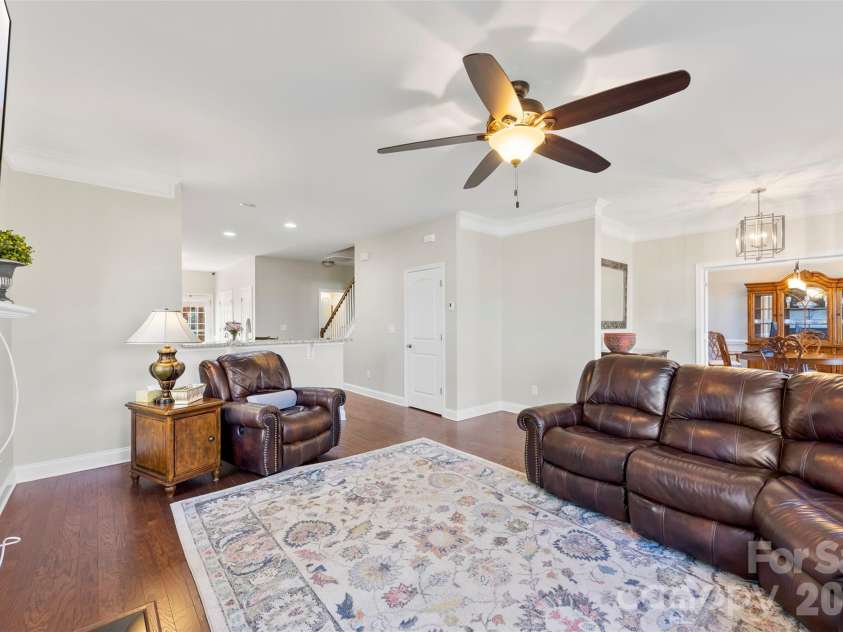2720 Lakefront Drive, Belmont, NC 28012.  MLS# CAR4335195, YatesRealty ID 12022. 