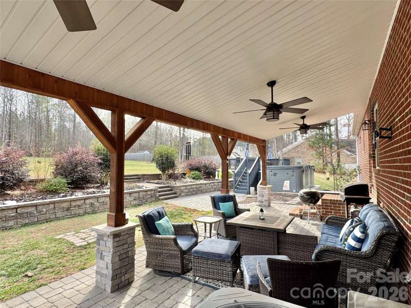 2720 Lakefront Drive, Belmont, NC 28012.  MLS# CAR4335195, YatesRealty ID 12022. 