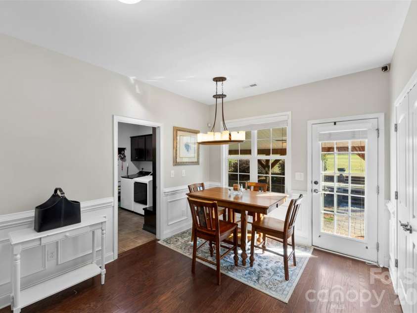 2720 Lakefront Drive, Belmont, NC 28012.  MLS# CAR4335195, YatesRealty ID 12022. Dining Area